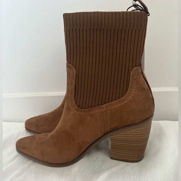 NWT Universal Threads Brown Suede Boots - Women’s Size 8 - Picture 2 of 7